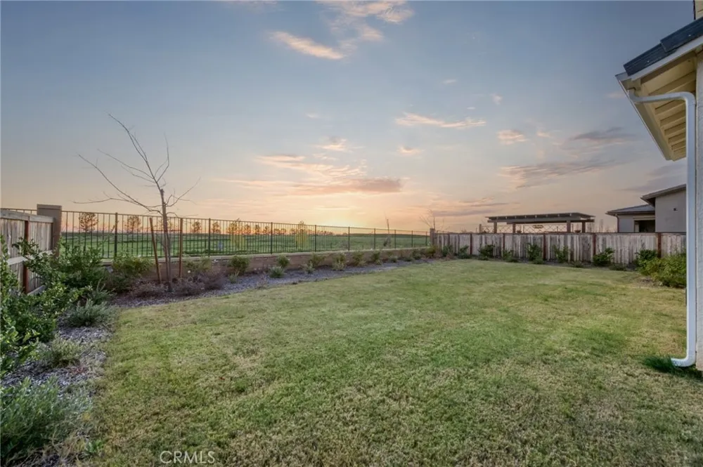 1042 Beaver Pond Madera, CA 93636