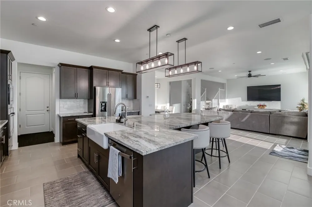 1042 Beaver Pond Madera, CA 93636