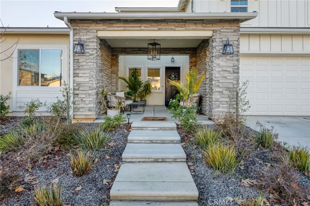 1042 Beaver Pond Madera, CA 93636