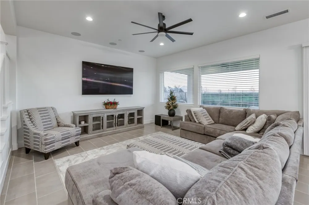 1042 Beaver Pond Madera, CA 93636