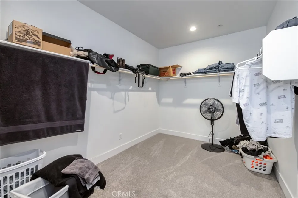 1042 Beaver Pond Madera, CA 93636