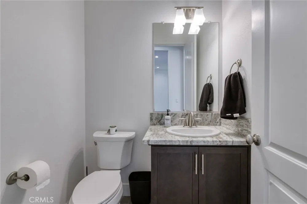 1042 Beaver Pond Madera, CA 93636