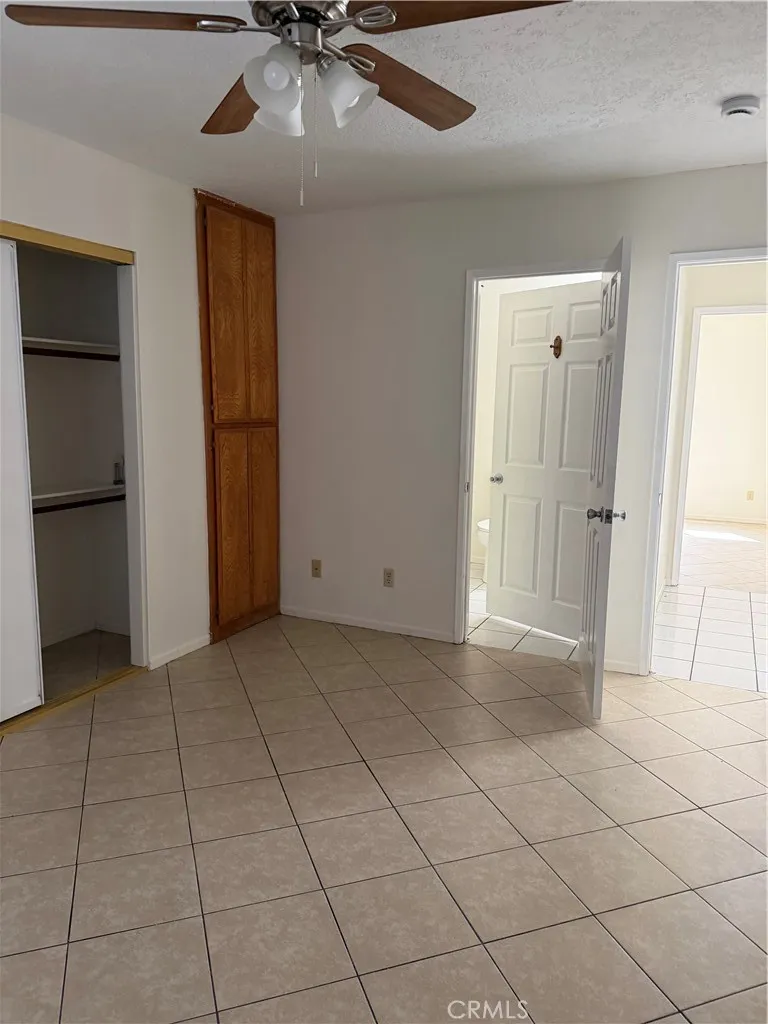 16230 Sequoia Street Hesperia, CA 82345