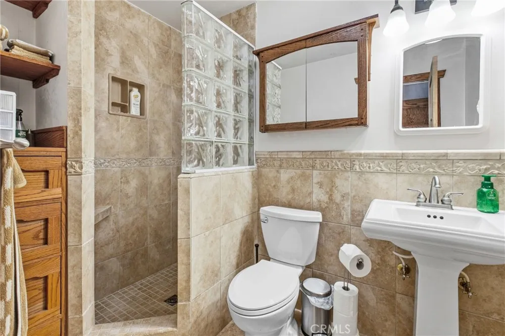 2918 Burton Drive Cambria, CA 93428