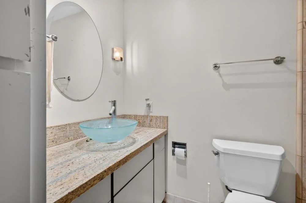 158 Kern Street #10 Salinas, CA 93905