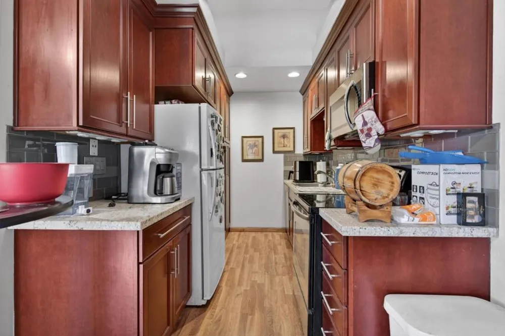 158 Kern Street #10 Salinas, CA 93905