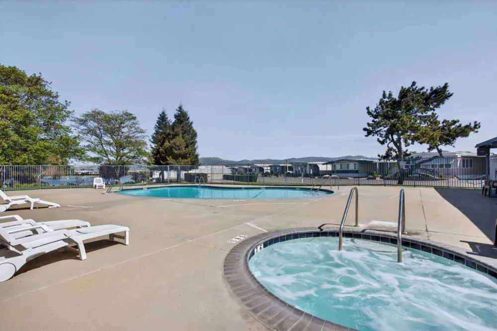 158 Kern Street #10 Salinas, CA 93905