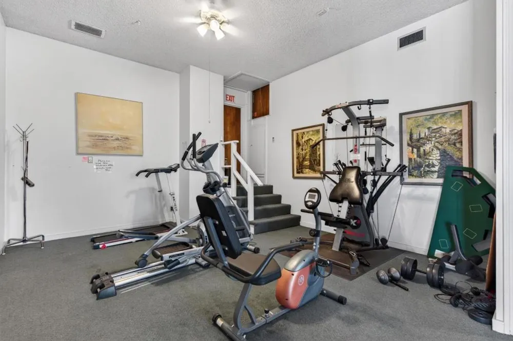 158 Kern Street #10 Salinas, CA 93905
