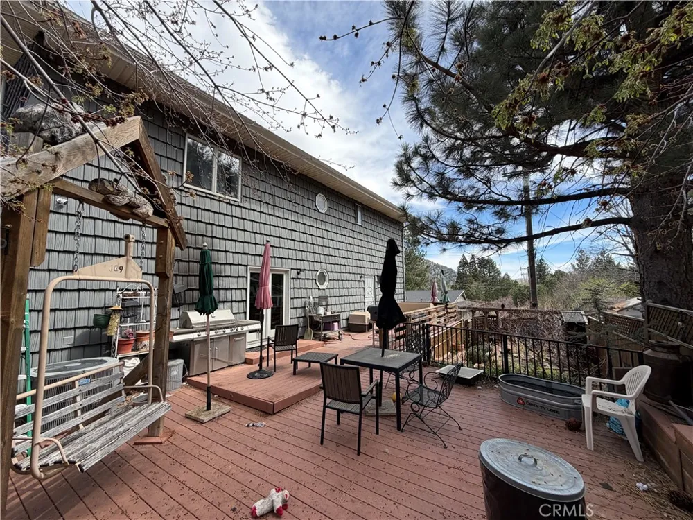 839 Apple Wrightwood, CA 92397