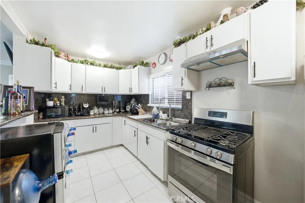 12118 Barnwall Norwalk, CA 90650
