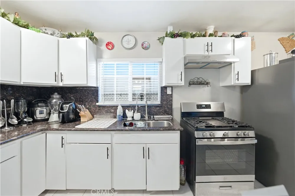 12118 Barnwall Norwalk, CA 90650