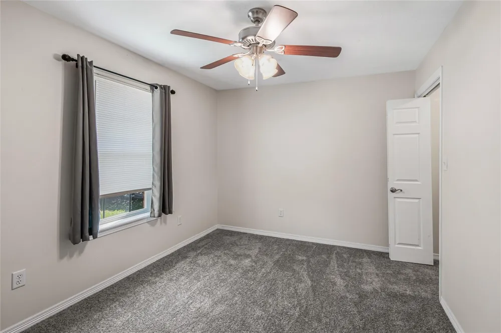 1002 Copperas Bend Caldwell, TX 77836