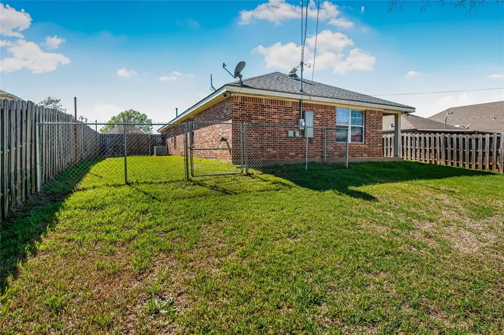 1002 Copperas Bend Caldwell, TX 77836