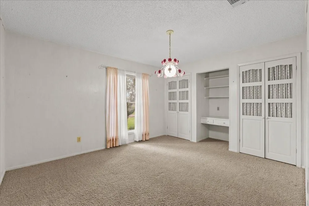 8960 County Road 505 Brazoria, TX 77422