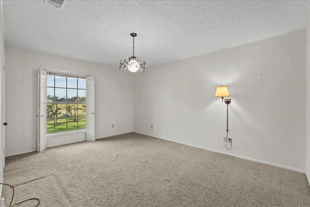 8960 County Road 505 Brazoria, TX 77422