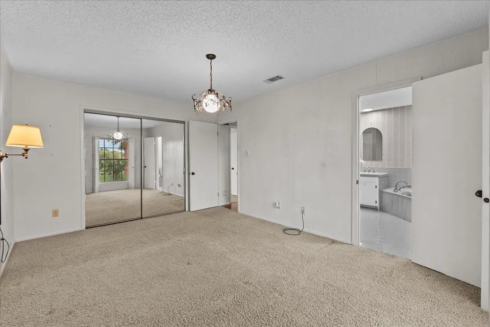 8960 County Road 505 Brazoria, TX 77422