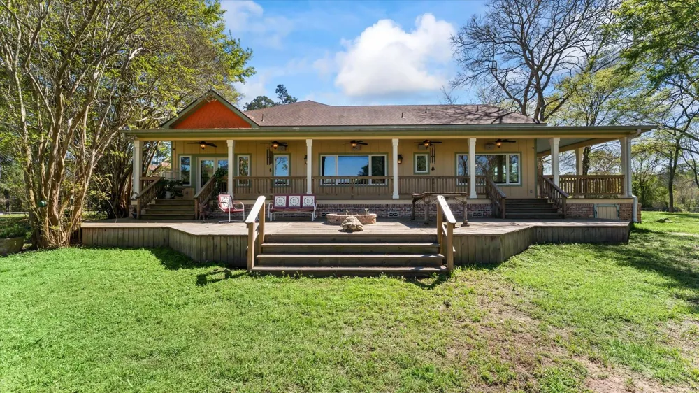 8455 State Highway 150 W Coldspring, TX 77331