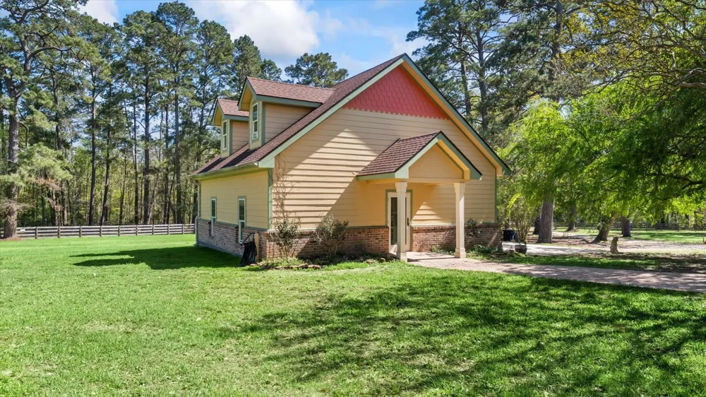 8455 State Highway 150 W Coldspring, TX 77331