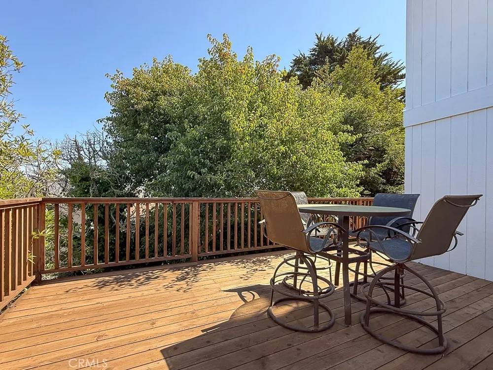 1570 Richard Cambria, CA 93428