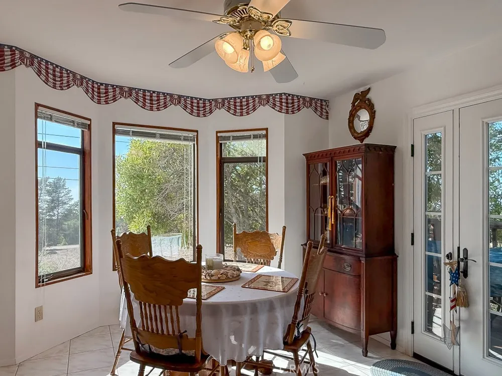 1570 Richard Cambria, CA 93428