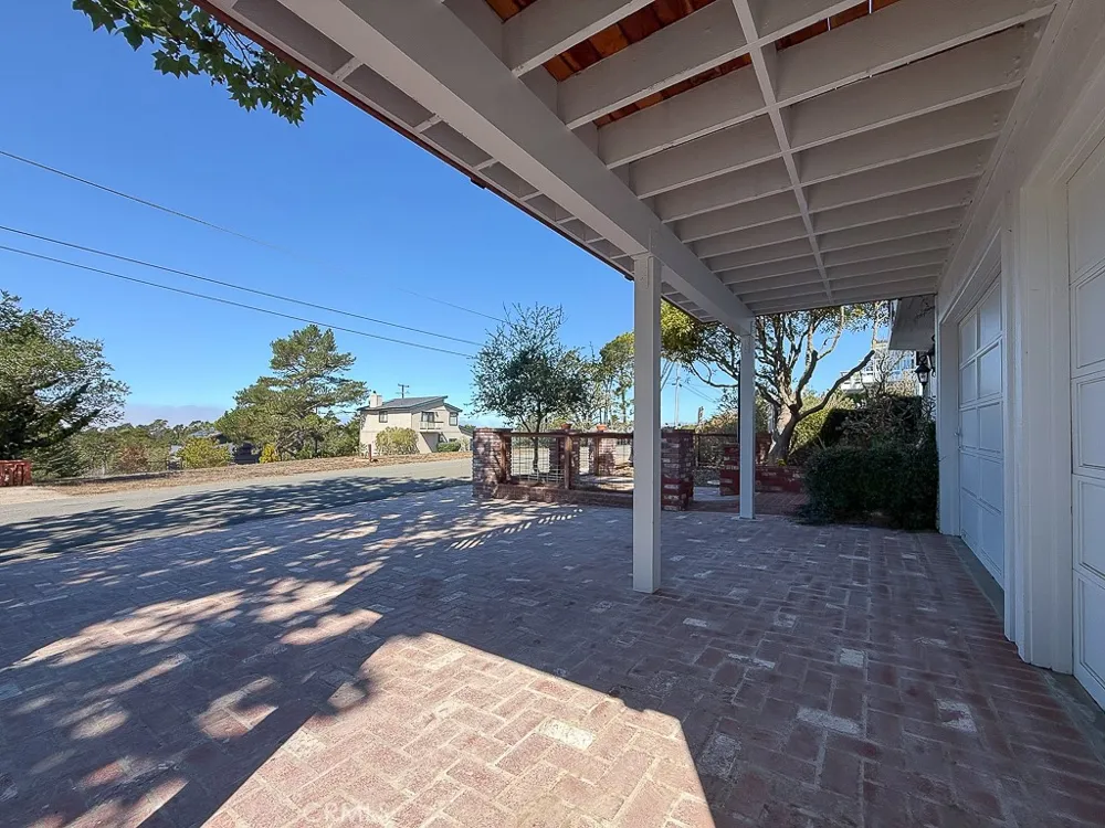 1570 Richard Cambria, CA 93428