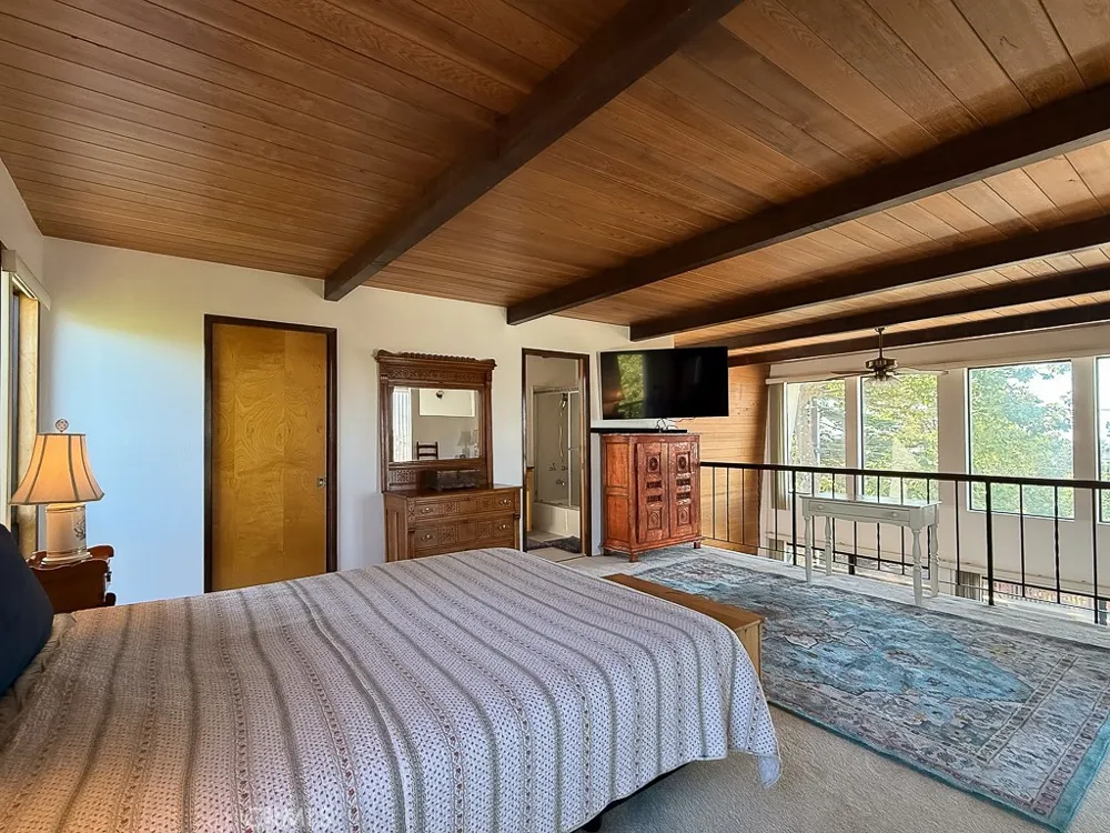 1570 Richard Cambria, CA 93428