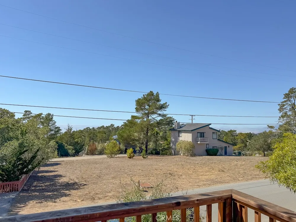 1570 Richard Cambria, CA 93428