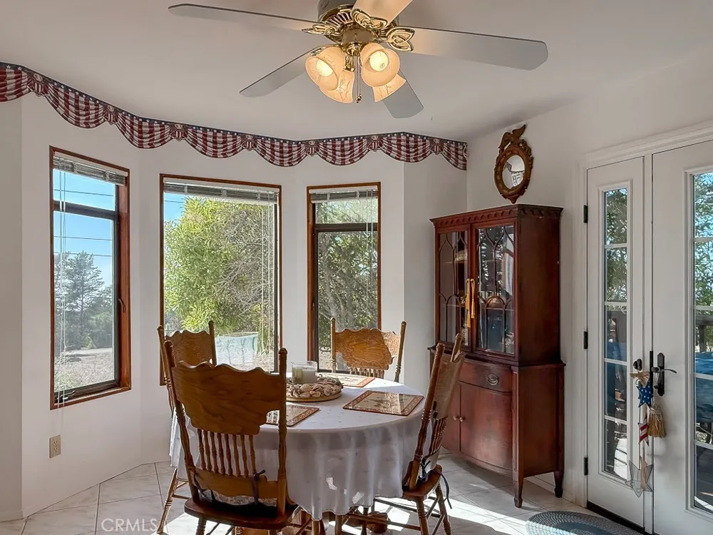 1570 Richard Cambria, CA 93428