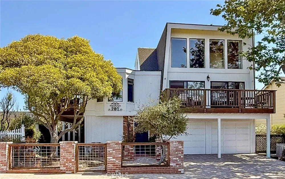 1570 Richard Cambria, CA 93428