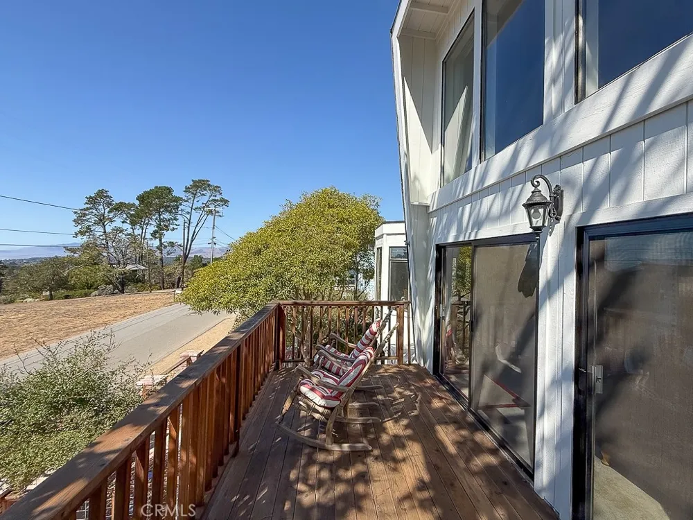 1570 Richard Cambria, CA 93428