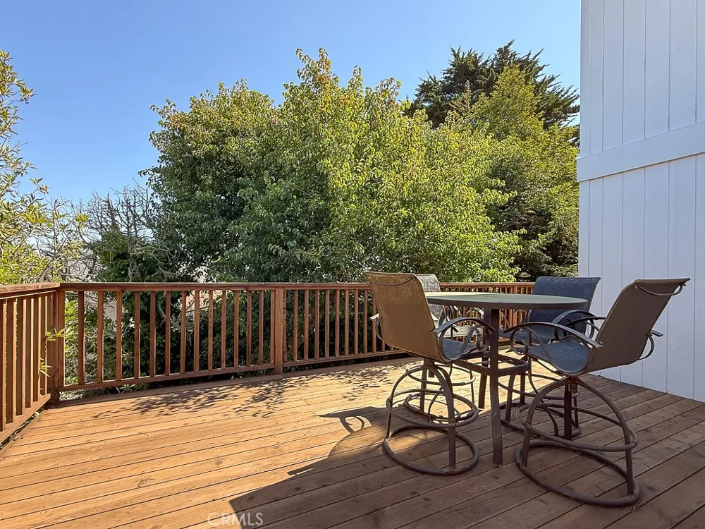 1570 Richard Cambria, CA 93428