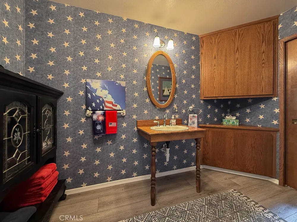 1570 Richard Cambria, CA 93428