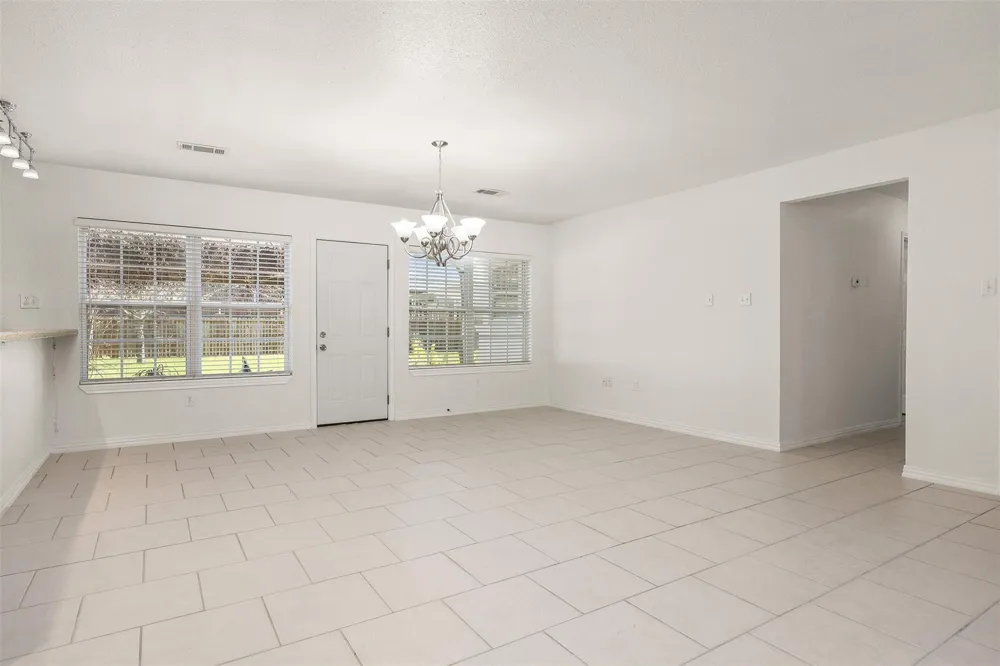 2206 Wimcrest Street Galveston, TX 77551
