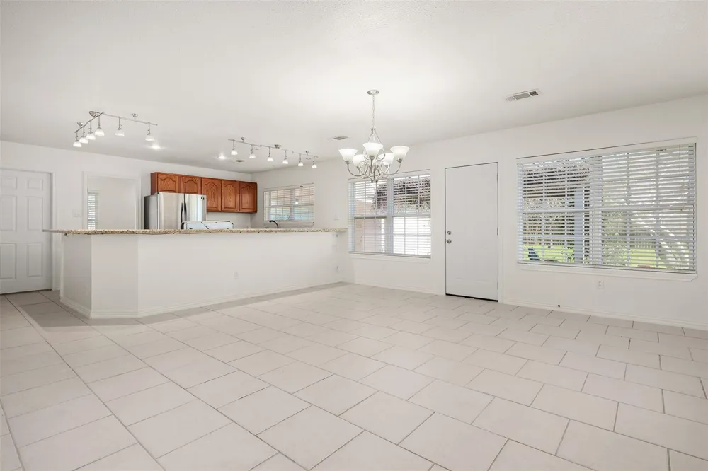 2206 Wimcrest Street Galveston, TX 77551