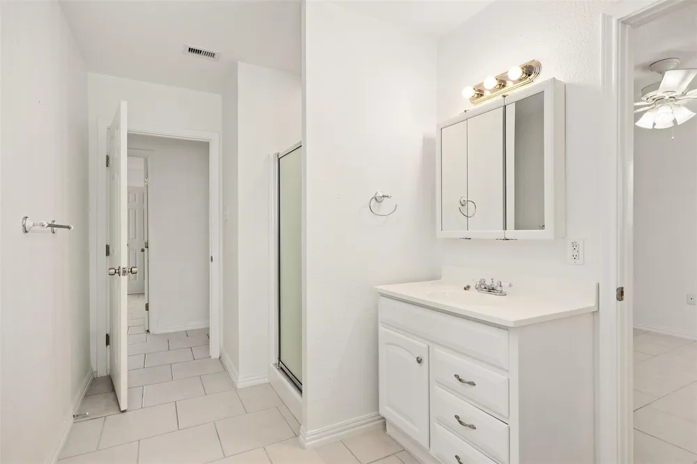 2206 Wimcrest Street Galveston, TX 77551
