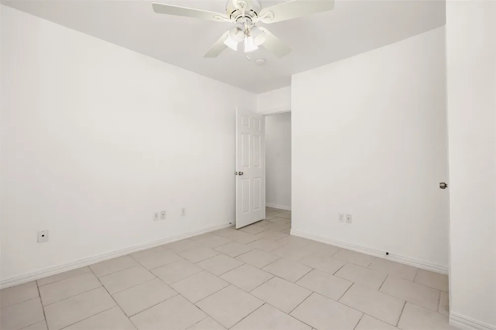 2206 Wimcrest Street Galveston, TX 77551