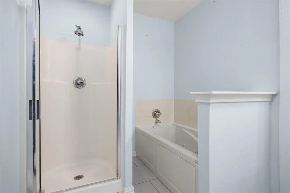 2206 Wimcrest Street Galveston, TX 77551