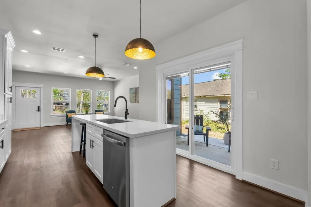 125 4th Street San Leon, TX 77539
