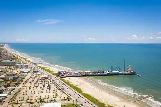 125 4th Street San Leon, TX 77539