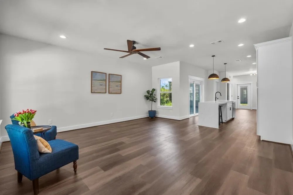 125 4th Street San Leon, TX 77539