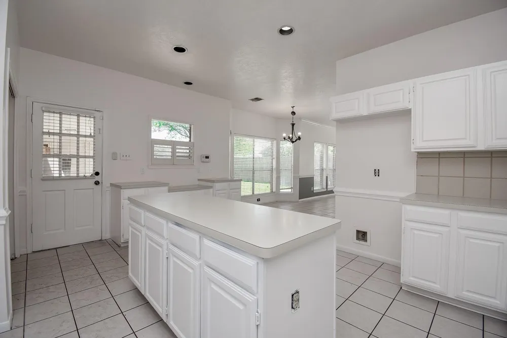 4311 Glen Avon Drive Pasadena, TX 77505