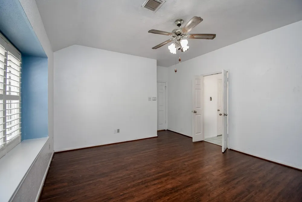 4311 Glen Avon Drive Pasadena, TX 77505