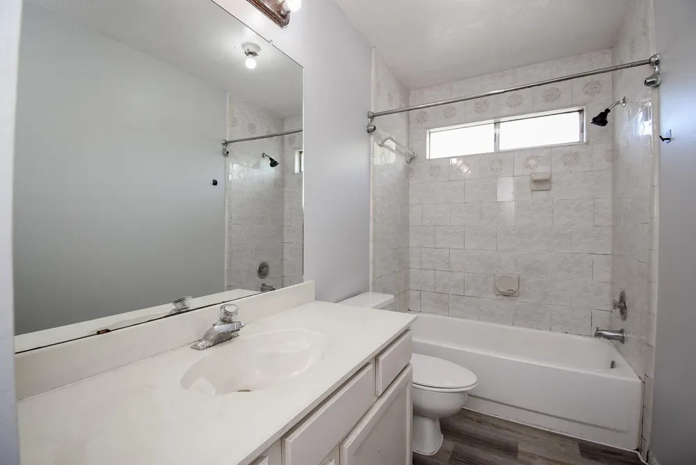 4311 Glen Avon Drive Pasadena, TX 77505