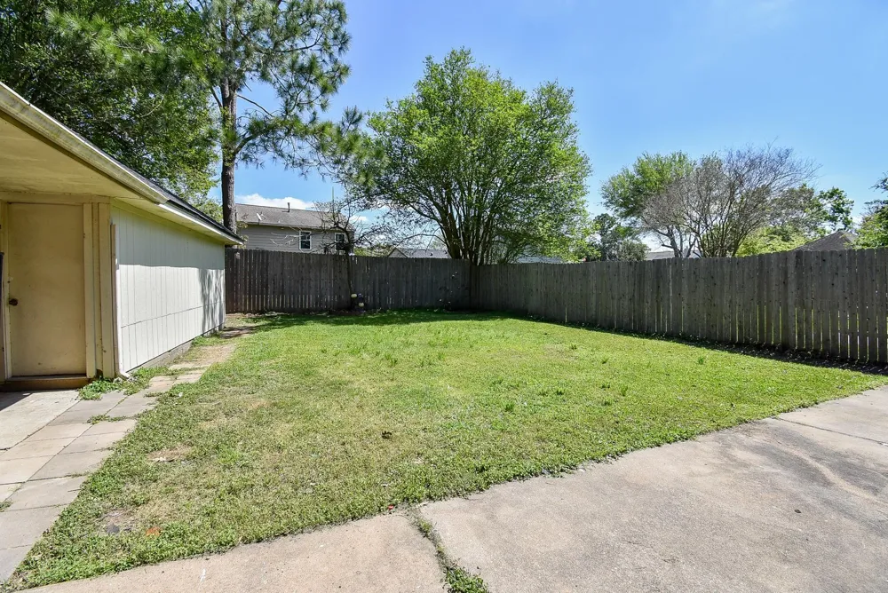 4311 Glen Avon Drive Pasadena, TX 77505