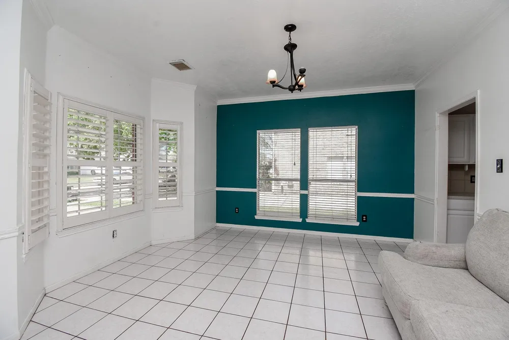 4311 Glen Avon Drive Pasadena, TX 77505