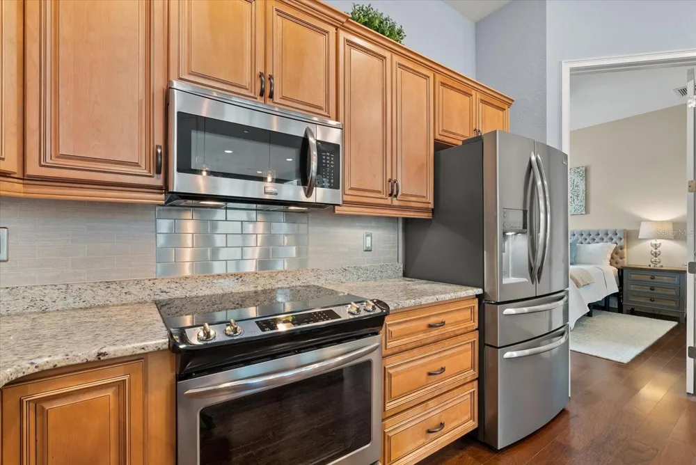 429 NOKOMIS AVENUE S Venice, FL 34285