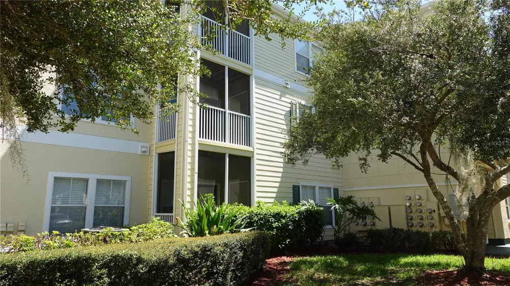 18281 BRIDLE CLUB DRIVE Tampa, FL 33647
