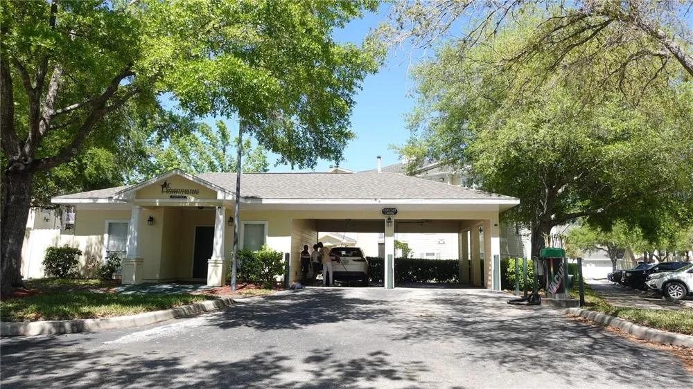 18281 BRIDLE CLUB DRIVE Tampa, FL 33647