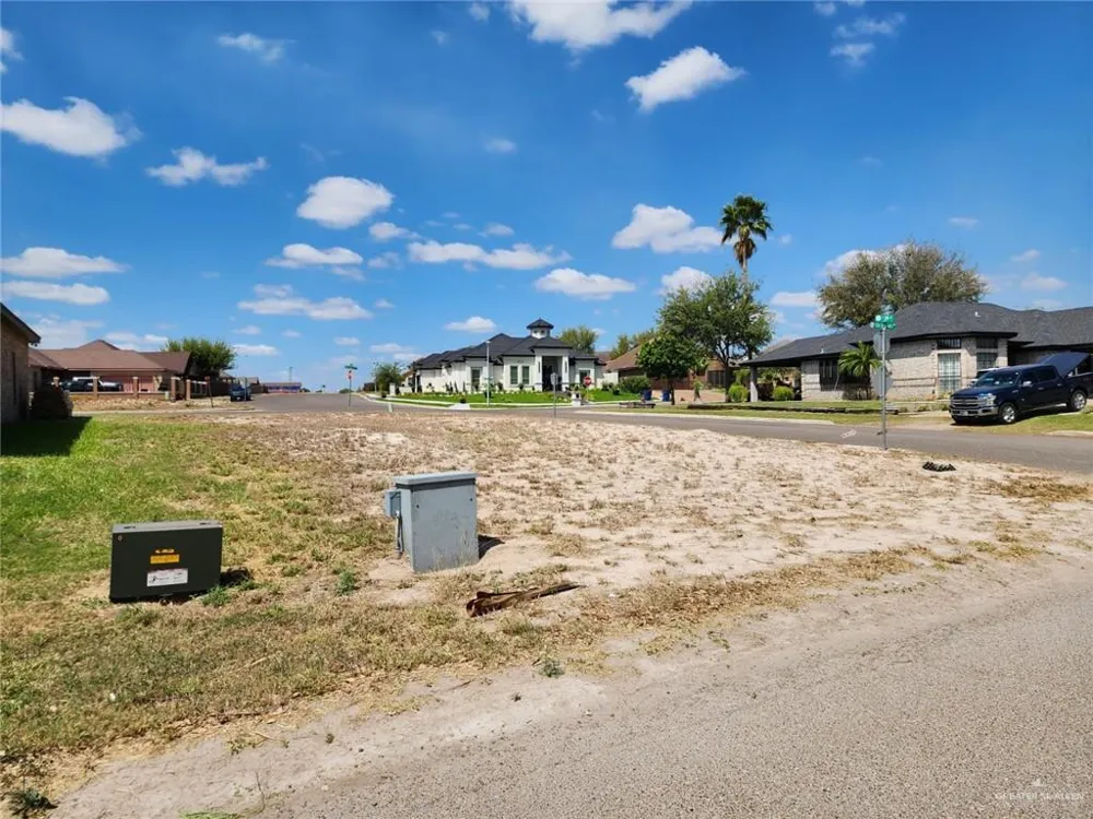 504 Kika De La Garza Boulevard La Joya, TX 78560