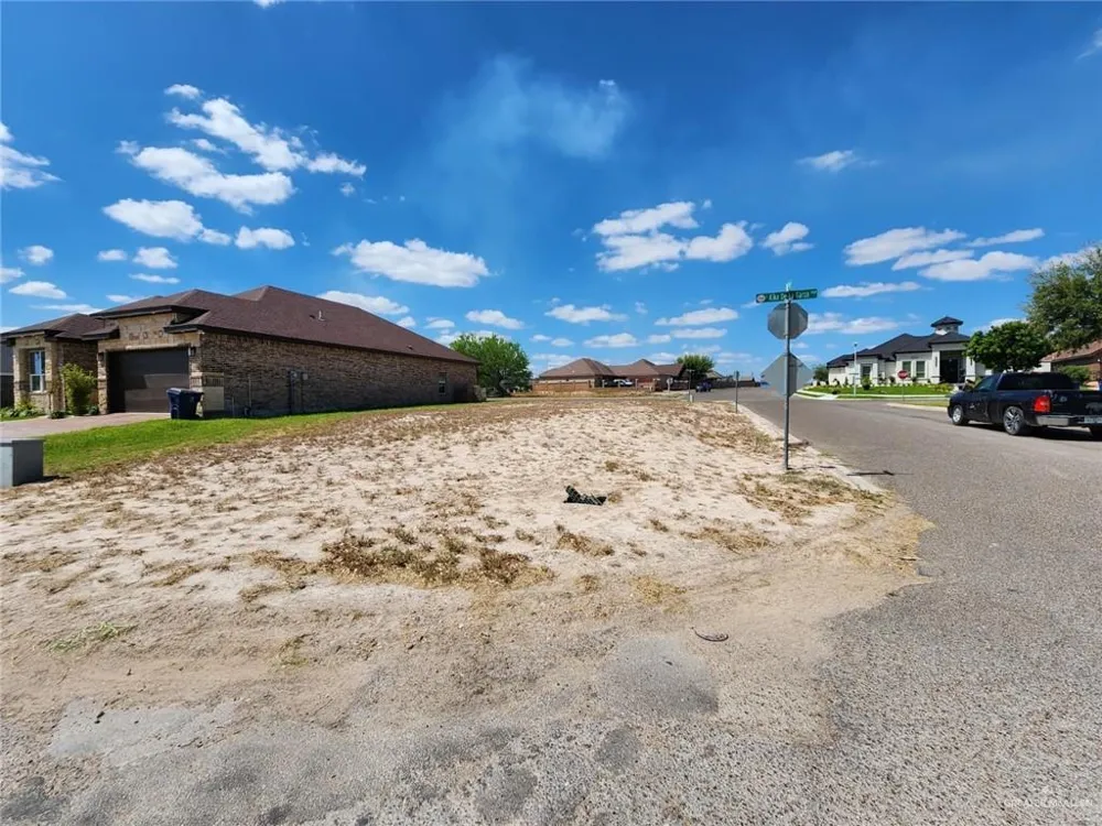 504 Kika De La Garza Boulevard La Joya, TX 78560